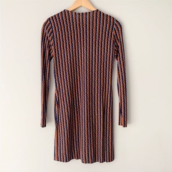 Diane Von Furstenberg Haydyn Wave 100%
Silk Mini Dress Rickrack - Picture 6 of 11